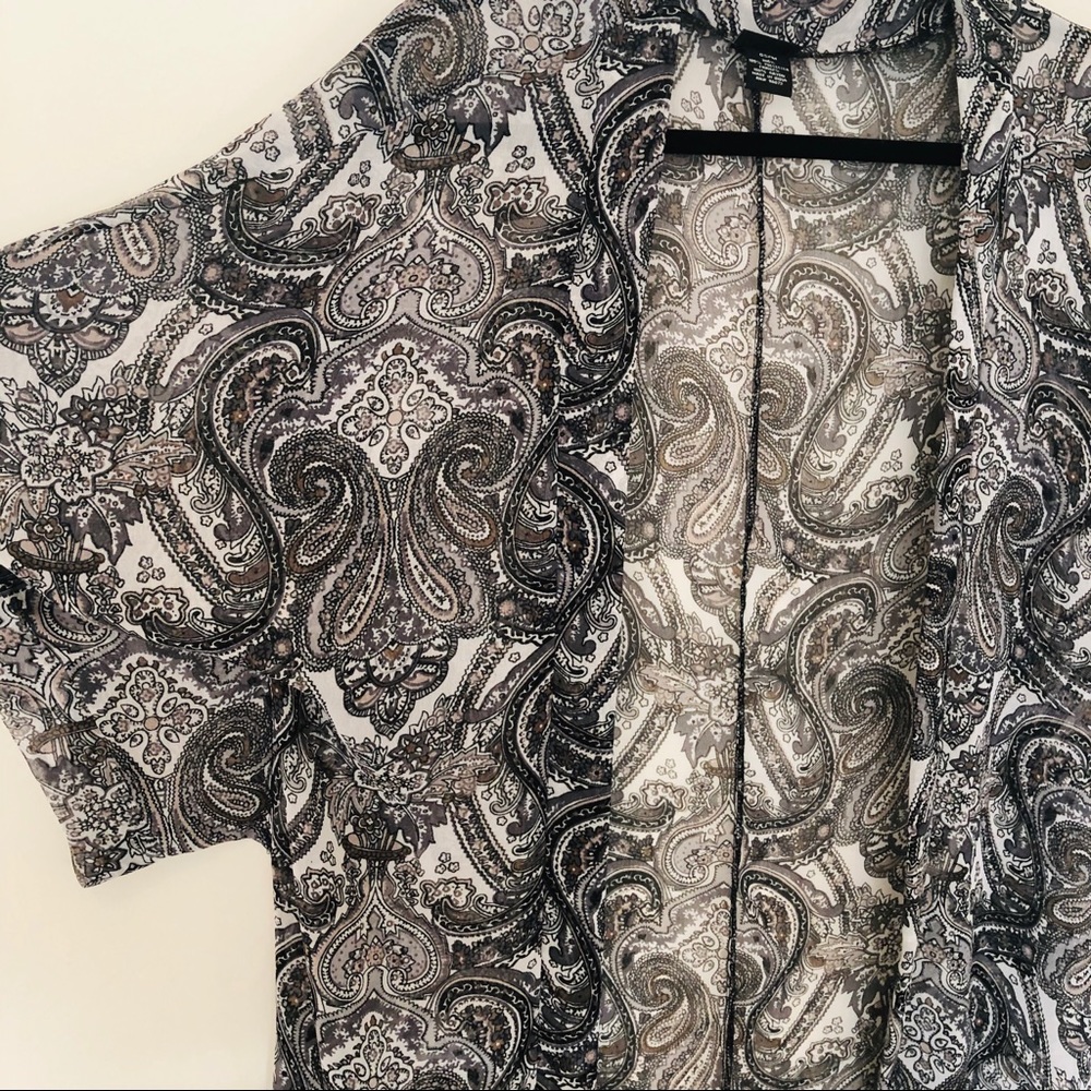 Kimono with fringe bottom - Picture 3 of 6